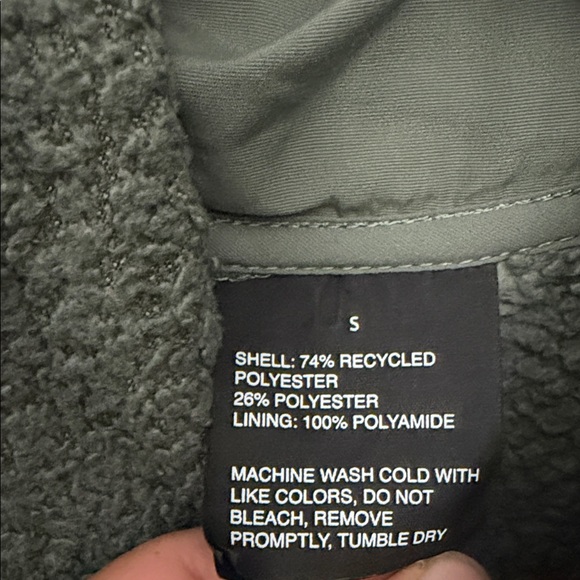 Vuori Olive Teddy Jacket - Picture 3 of 4